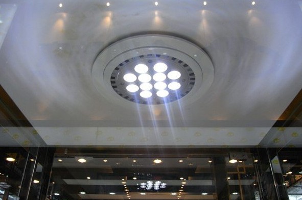 led spotlight 