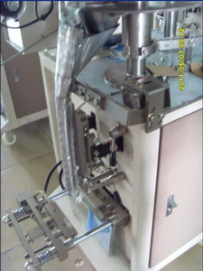 bag former and sealing system